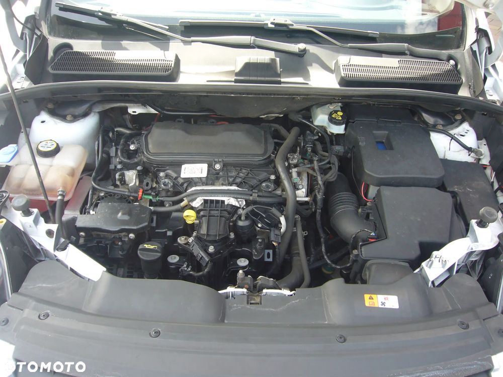 Ford Kuga 2.0 TDCi 2x4 Titanium - 22
