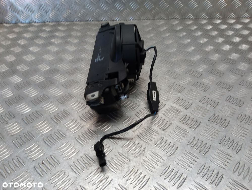 Chłodnica oleju wentylator BMW R 1200RT K26 10-14r   PN. 17217719229 - 6