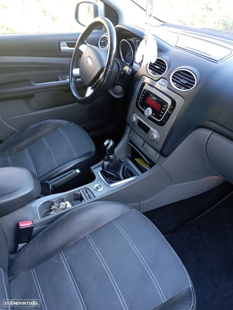 Ford Focus SW 1.6 TDCi Titanium - 9