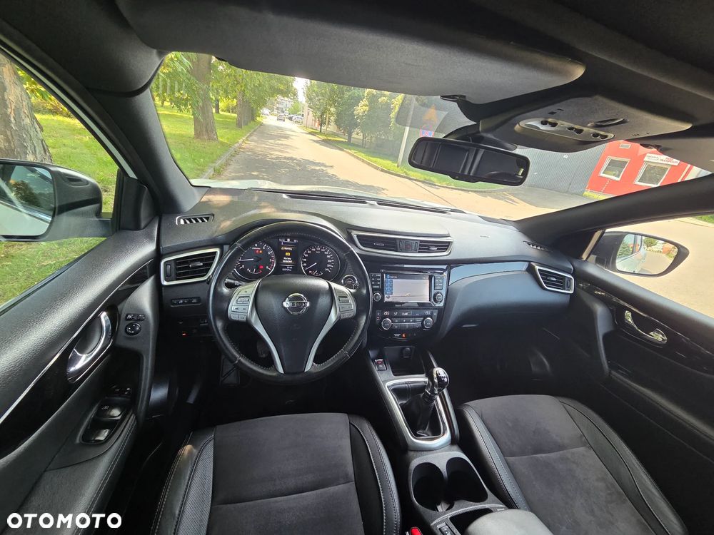 Nissan Qashqai 1.2 DIG-T Tekna EU6 - 10