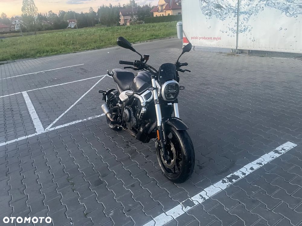 VOGE 500AC - 10
