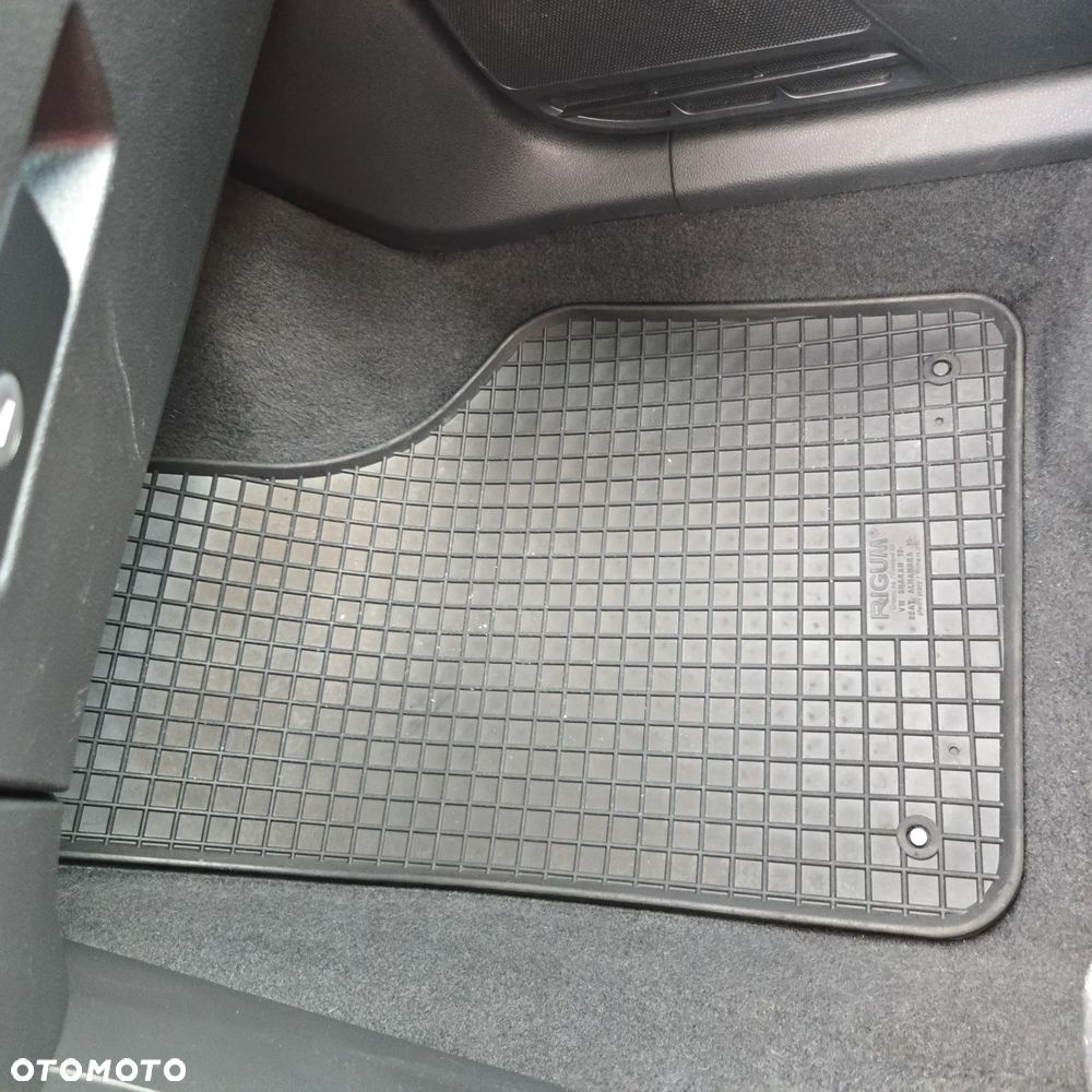 Volkswagen Sharan 2.0 TDI BMT Highline DSG - 22