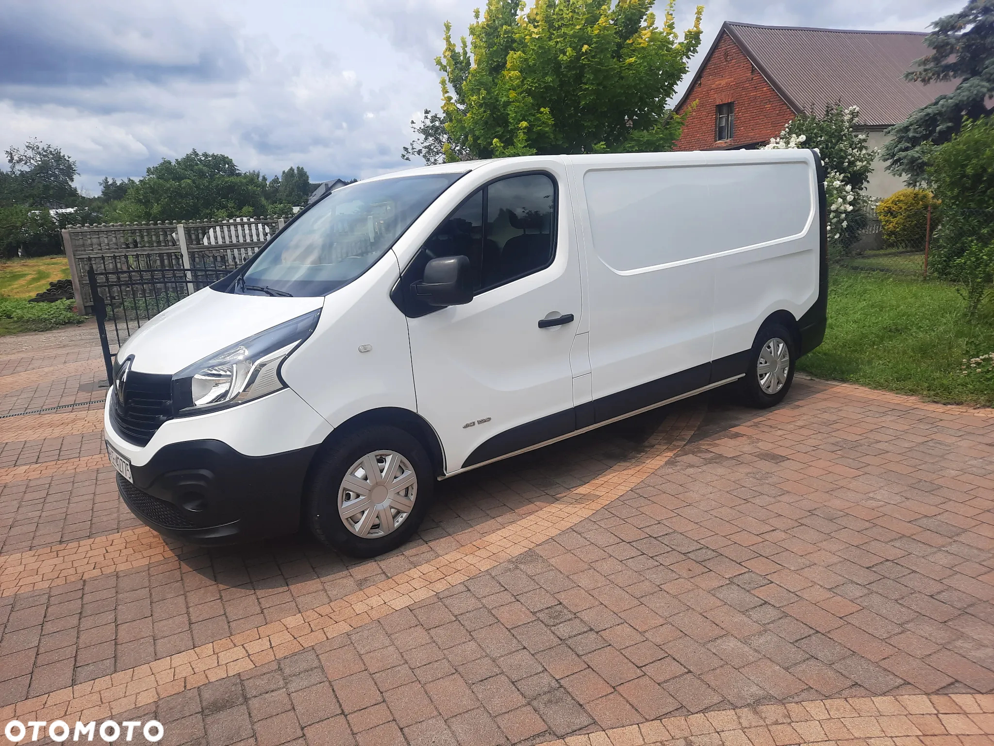 Renault Trafic L2 Długi - 21