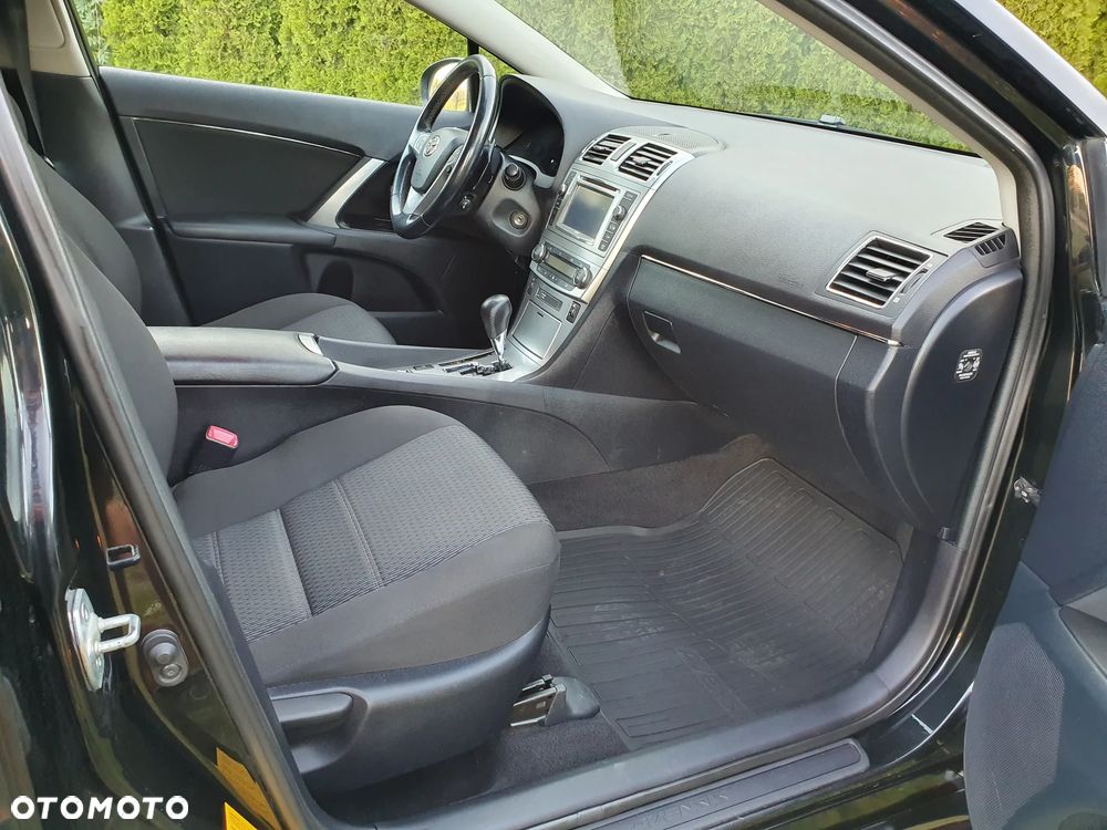 Toyota Avensis 1.8 Multidrive S Executive - 17