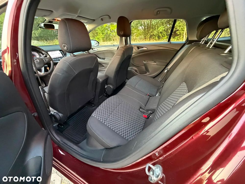 Opel Astra 1.6 CDTI Dynamic - 36