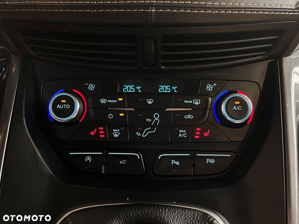 Ford Kuga Vignale 2.0 TDCi FWD - 22