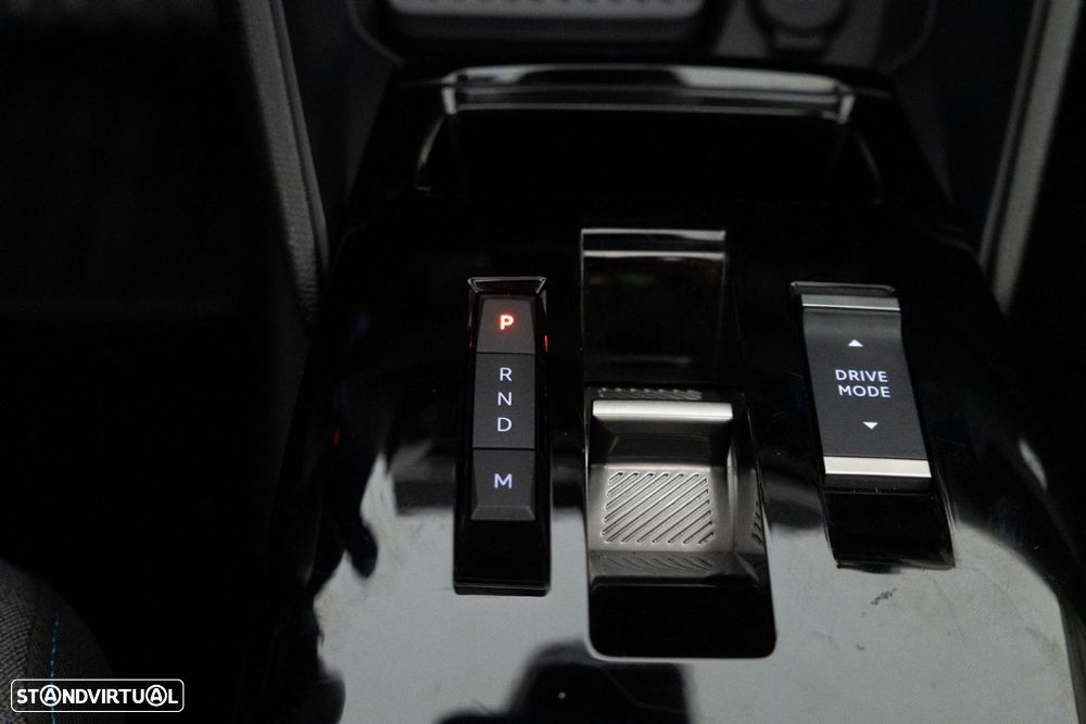 Citroën C4 X 1.2 PureTech Shine Pack EAT8 - 25