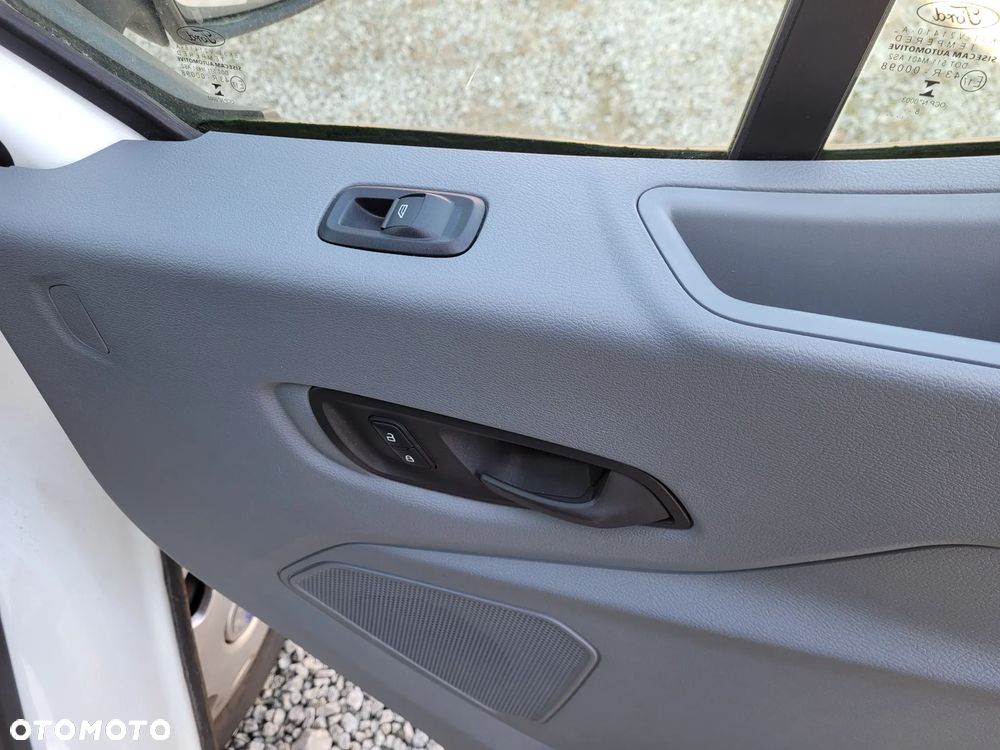 Ford Transit - 20