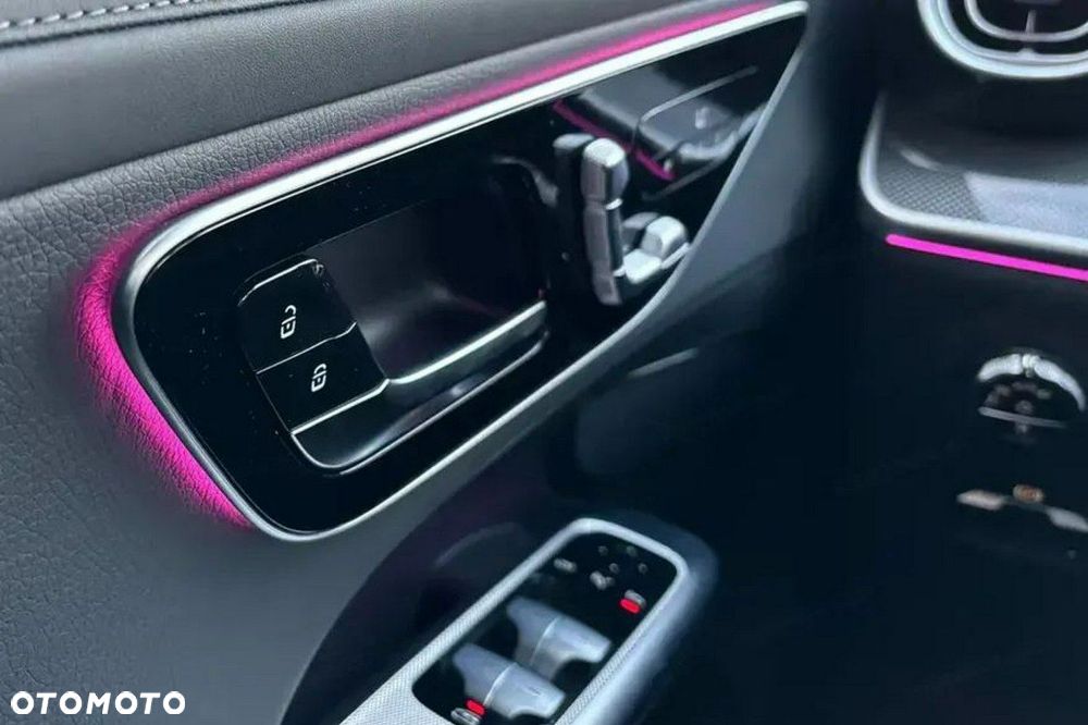 Mercedes-Benz GLC - 10