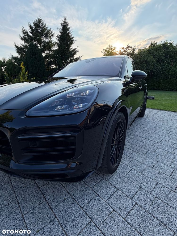 Porsche Cayenne GTS - 2