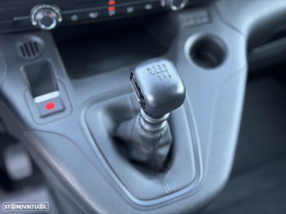 Opel Combo 1.5 CDTi 100HP 3L - 19