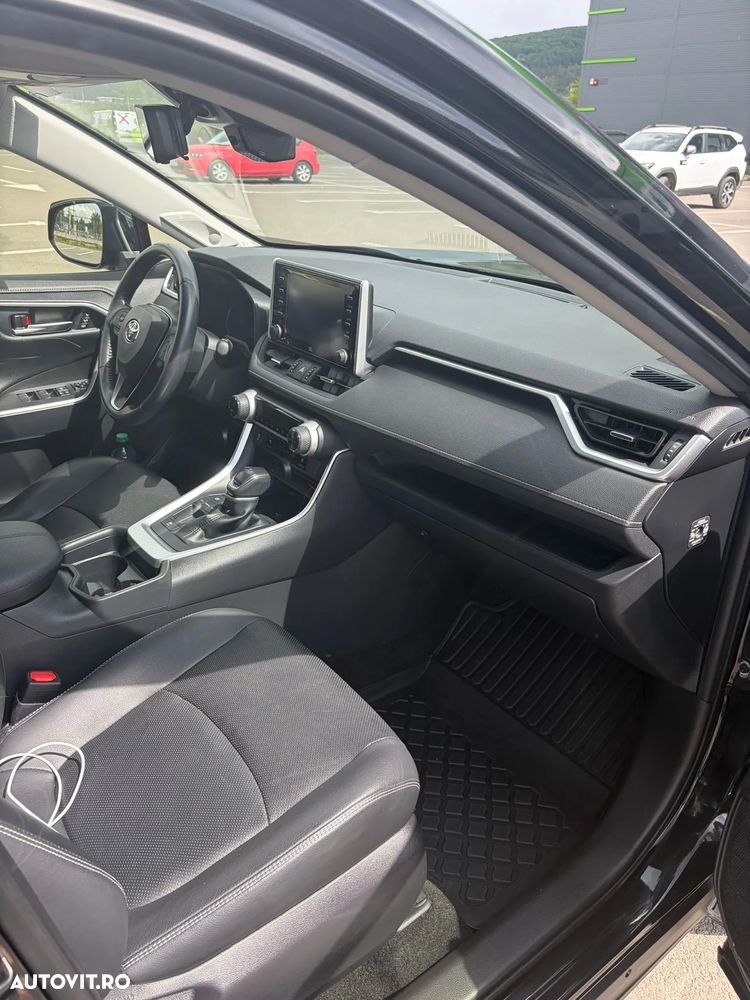 Toyota RAV4 - 14