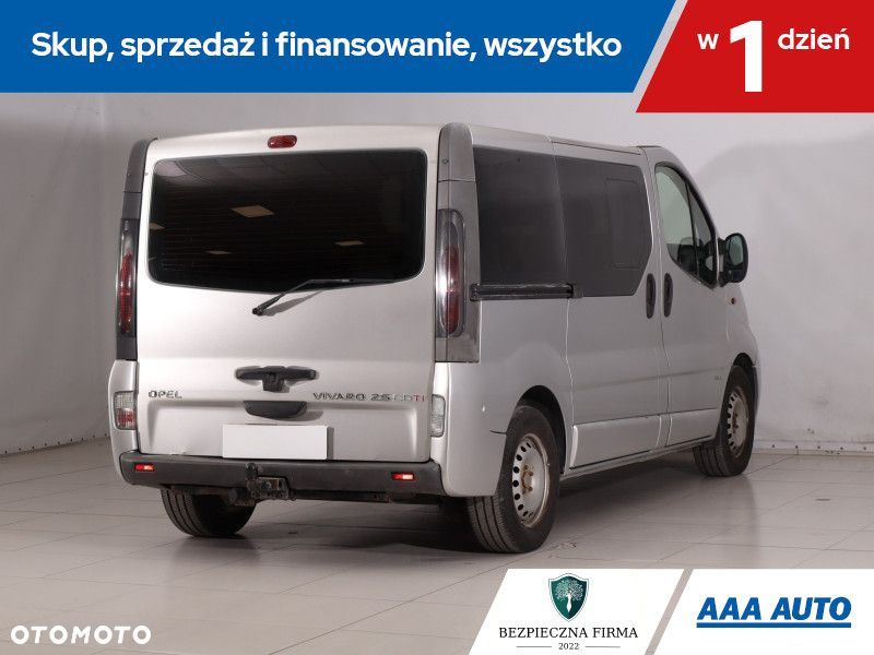 Opel Vivaro - 7