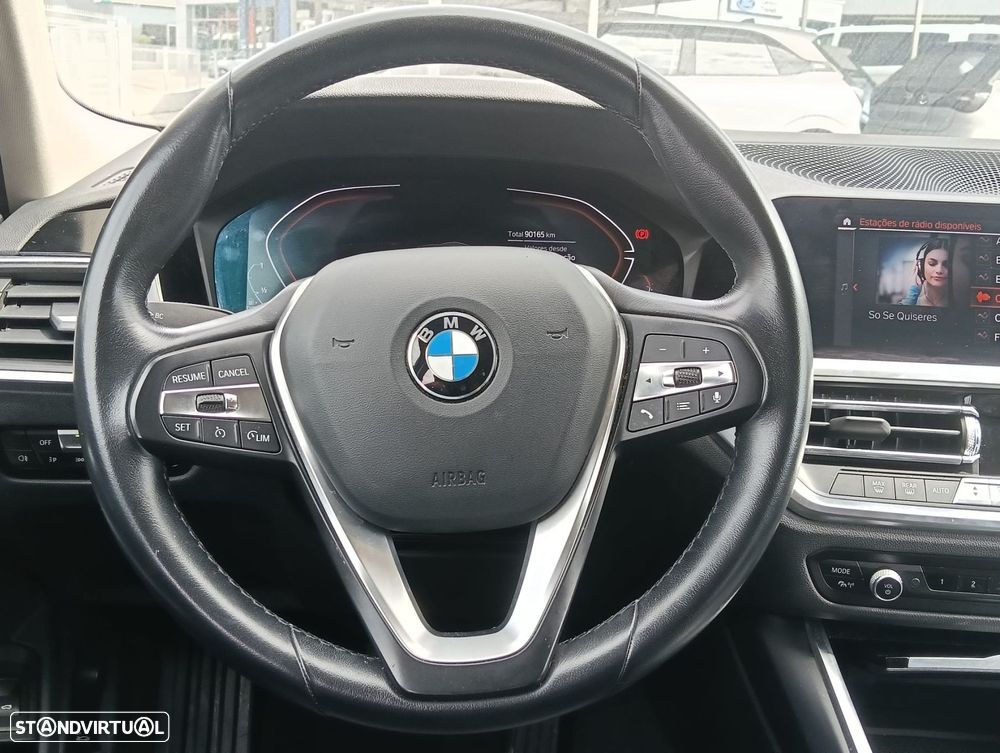 BMW 318 d Touring Auto - 22