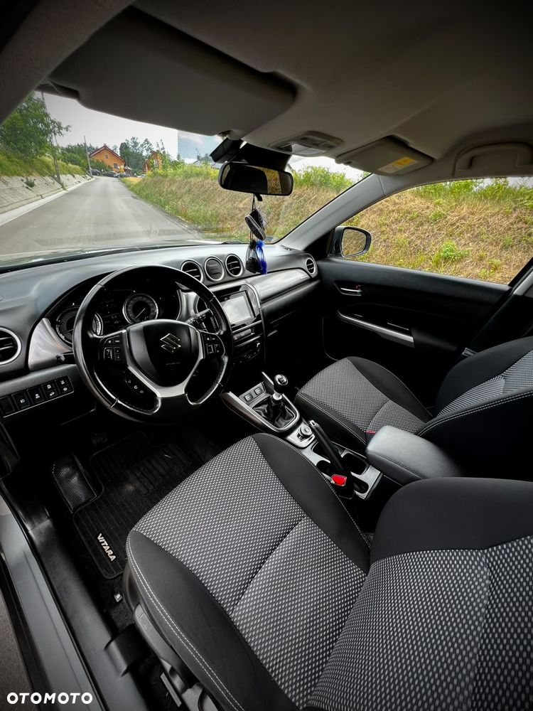 Suzuki Vitara 1.4 Boosterjet SHVS Premium 4WD - 26