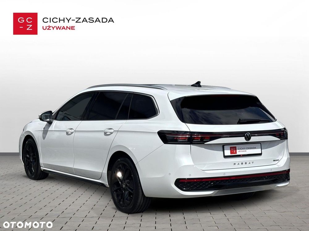 Volkswagen Passat Variant 2.0 TDI SCR 4Mot R-Line DSG - 4