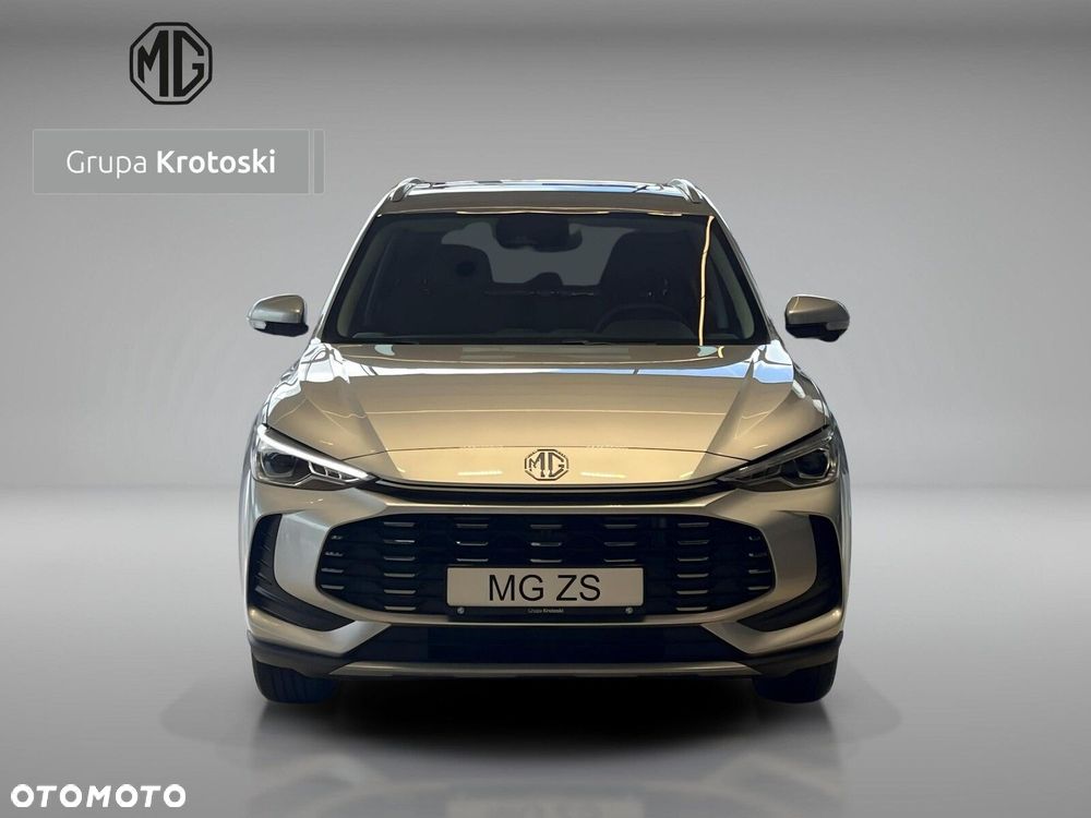 MG ZS Hybrid+ - 10