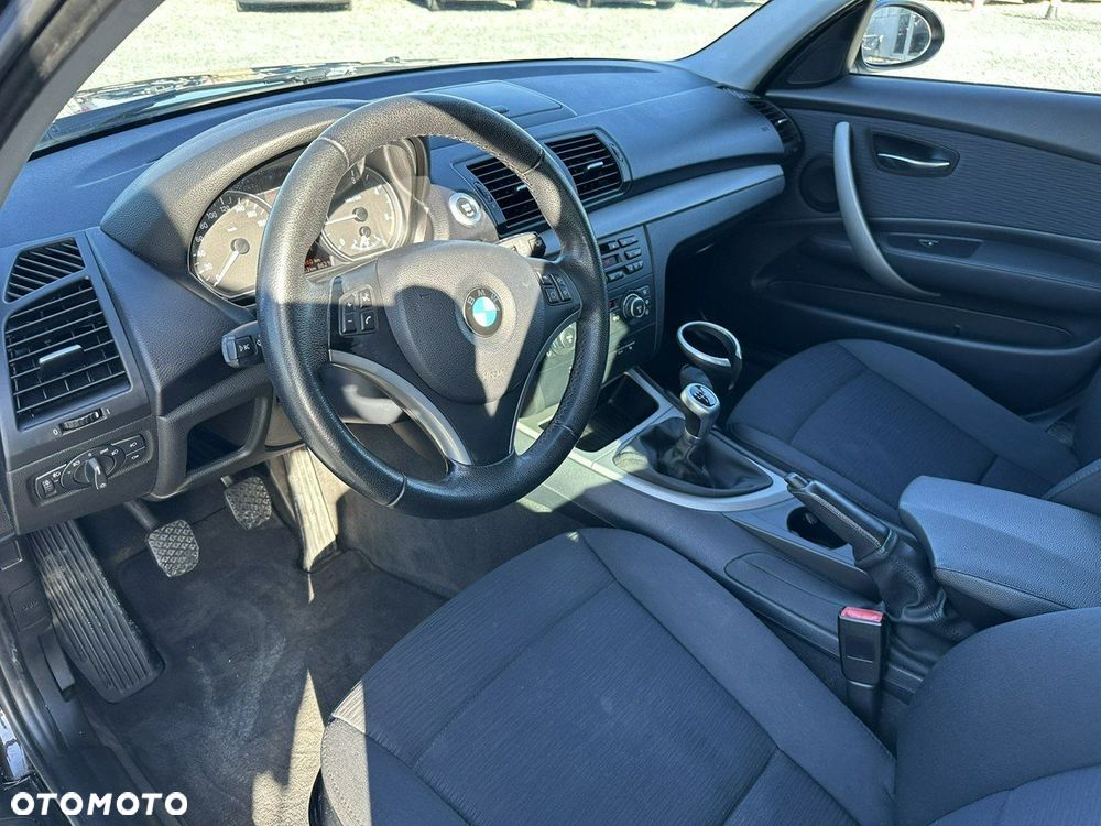 BMW Seria 1 118d - 10