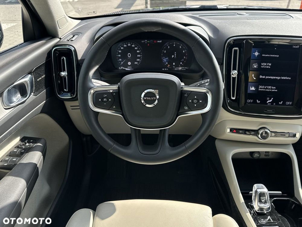 Volvo XC 40 - 15