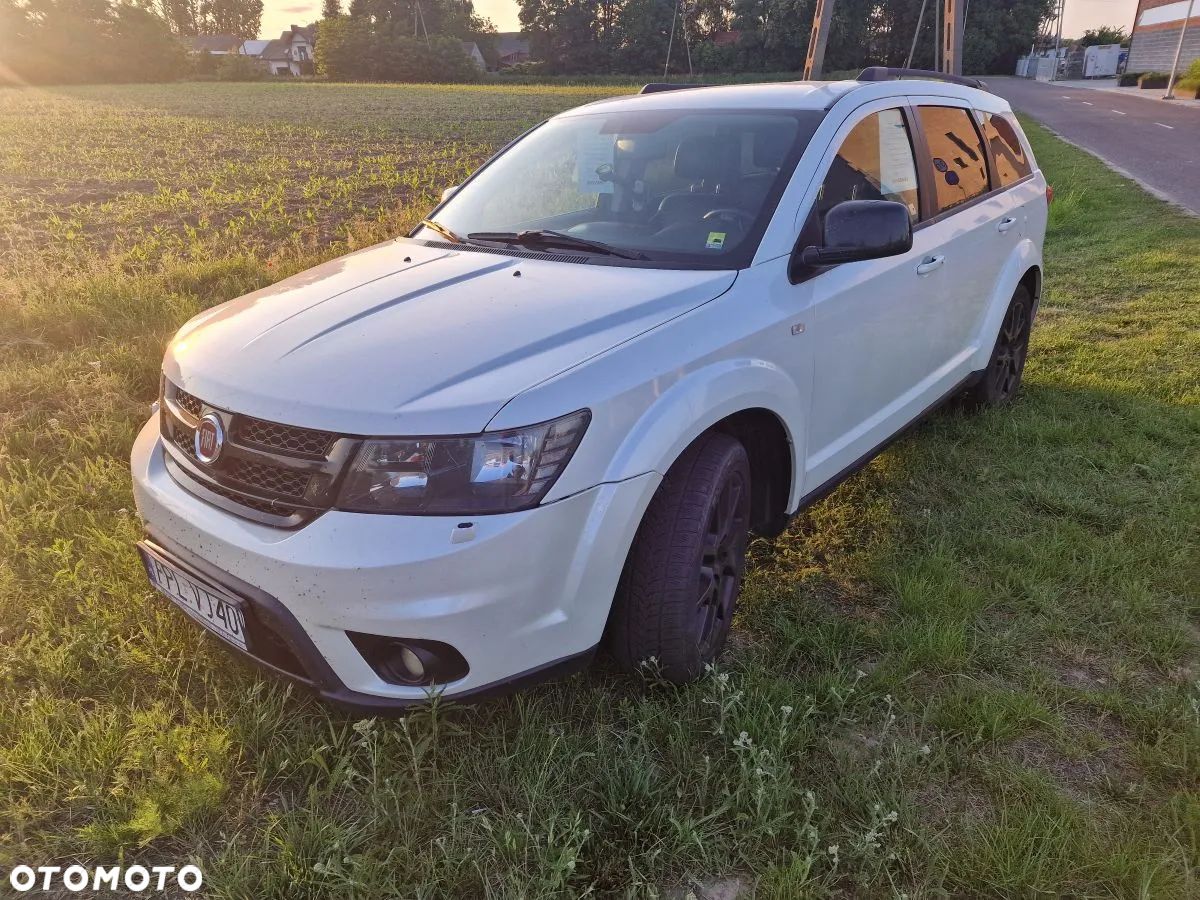 Fiat Freemont 2.0 Multijet Black Code AWD - 1