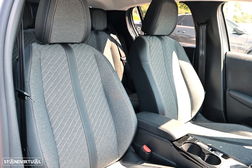 Peugeot 208 1.2 PureTech Allure - 11