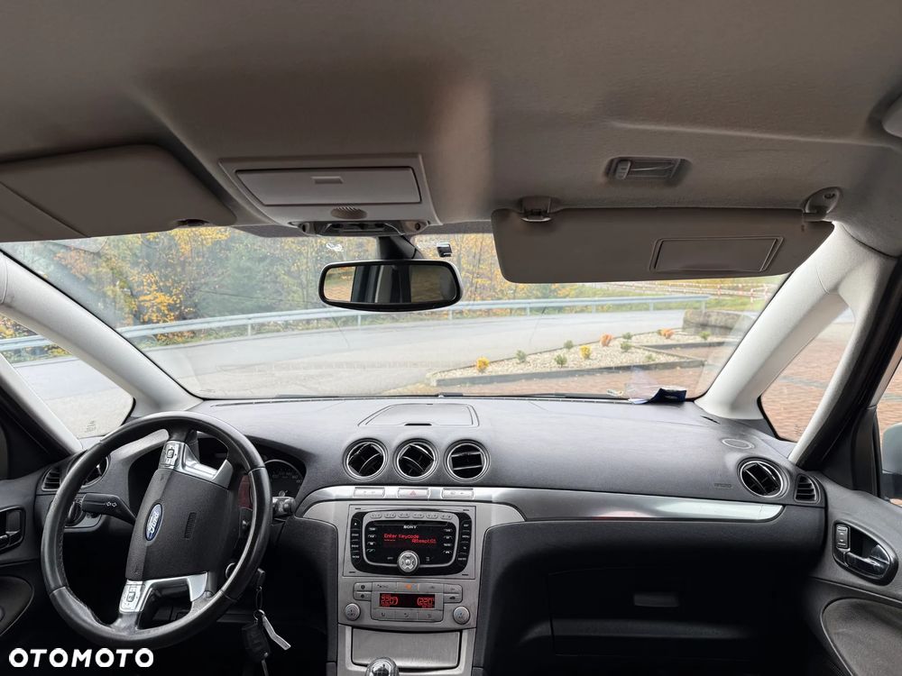 Ford S-Max - 9