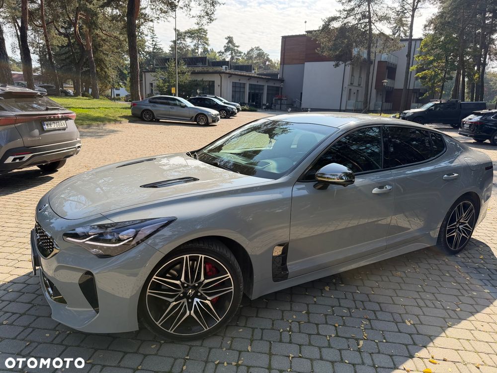 Kia Stinger - 2