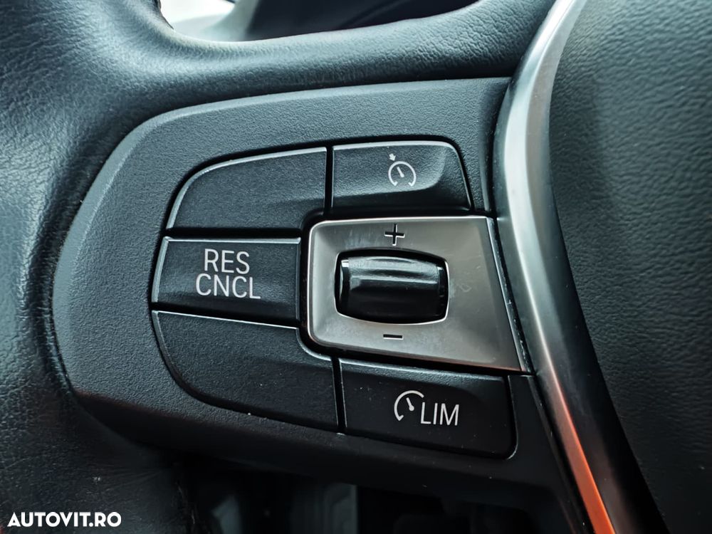 BMW X3 sDrive18d AT MHEV - 28