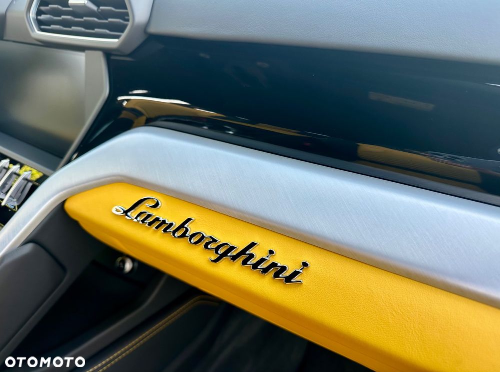 Lamborghini Urus - 23