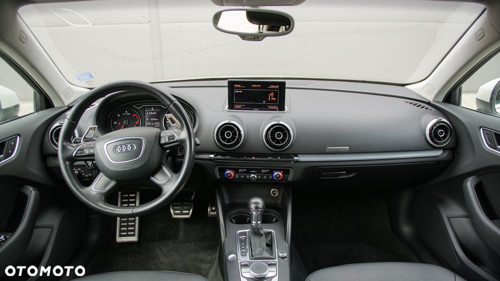 Audi A3 Sportback 2.0 TDI (clean diesel) quattro S tronic Attraction - 5