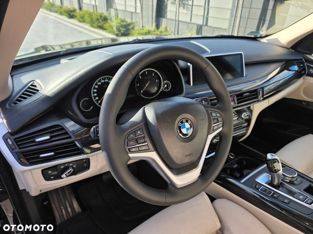 BMW X5 xDrive30d - 16