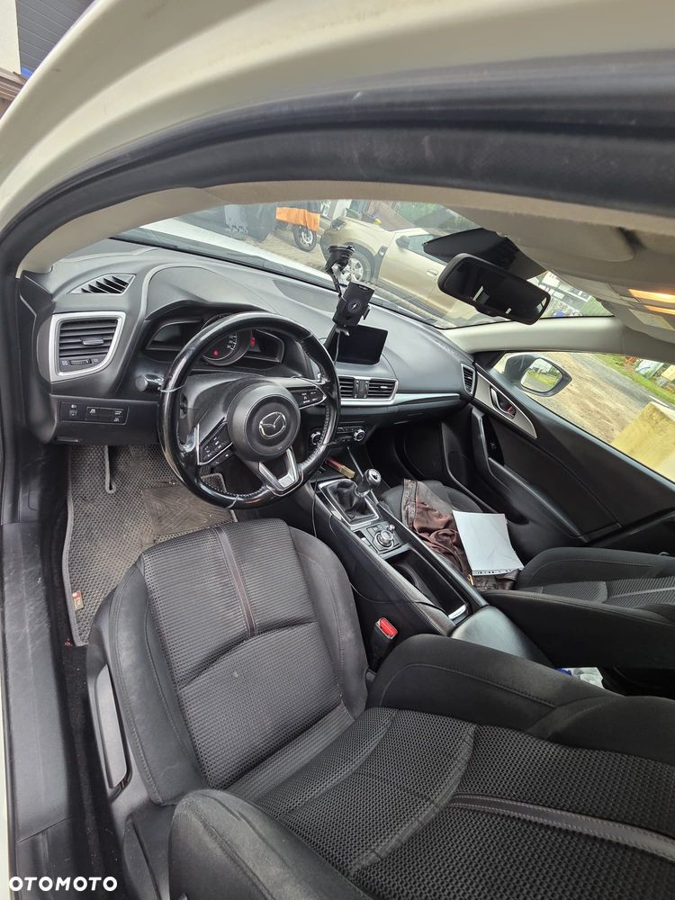 Mazda 3 - 6