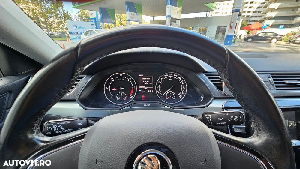 Skoda Superb 2.0 TDI Ambition - 12