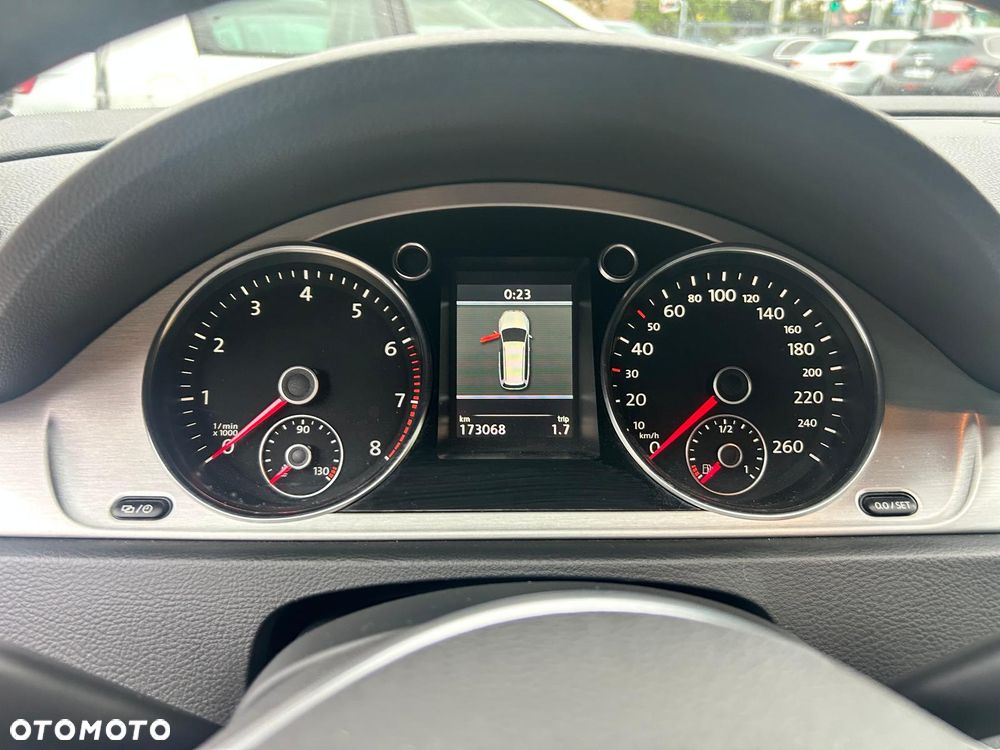 Volkswagen Passat 2.0 TSI Highline DSG - 30