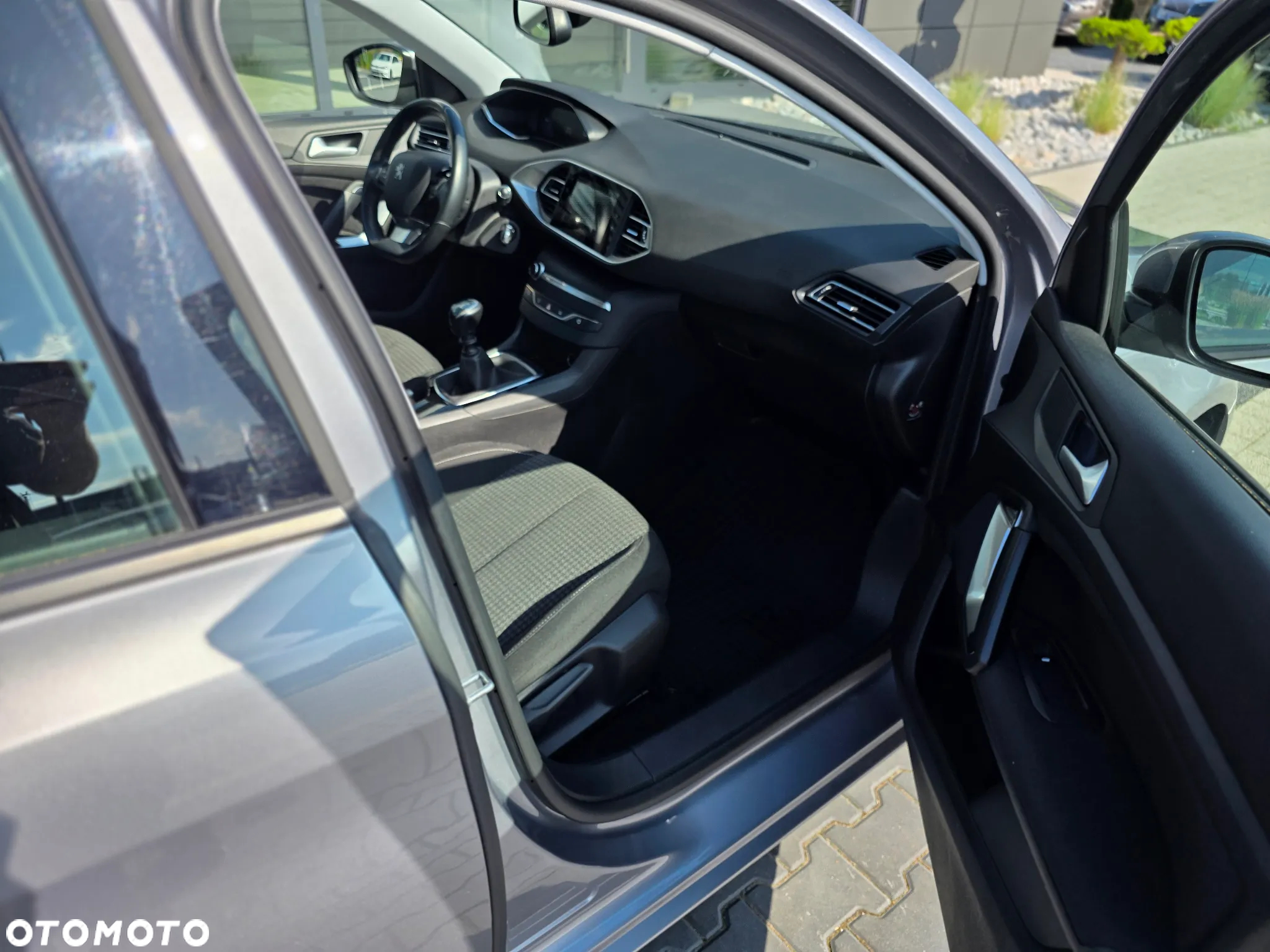 Peugeot 308 SW 1.5 BlueHDi Allure S&S - 33