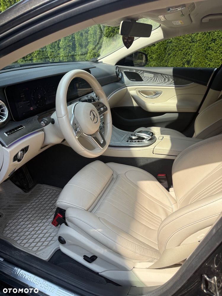 Mercedes-Benz CLS - 8