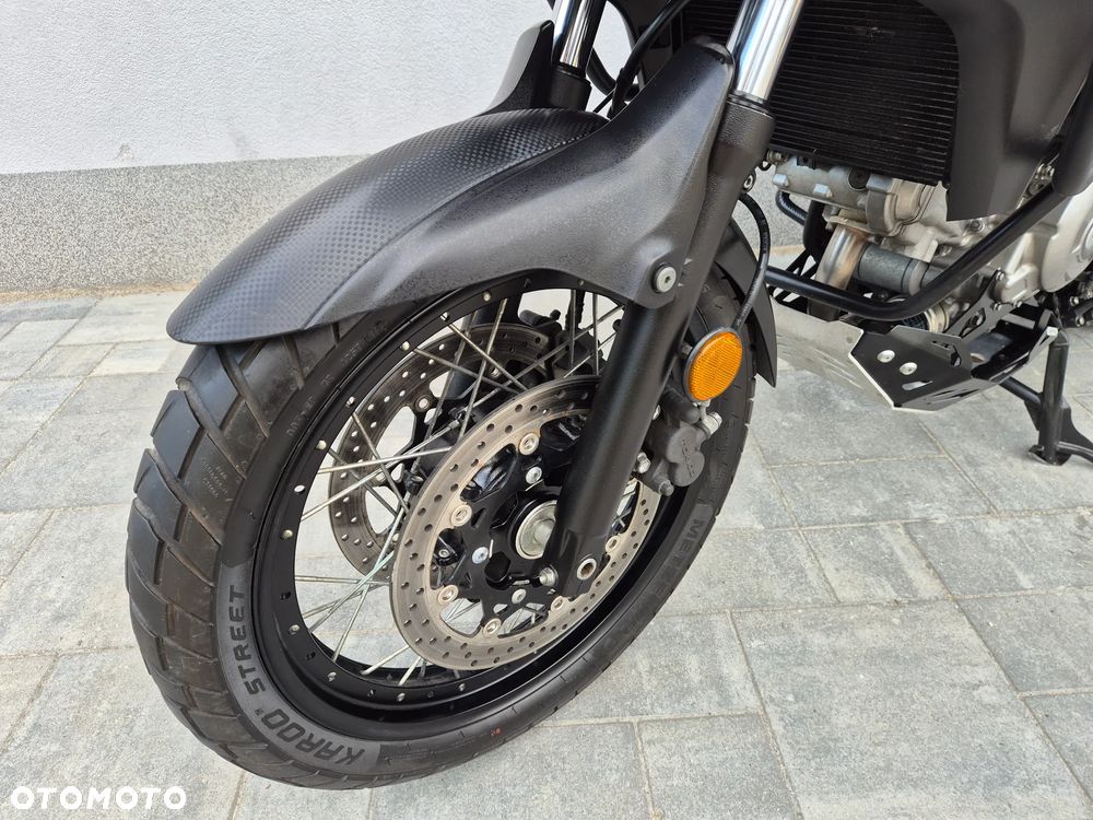 Suzuki V-STROM - 14