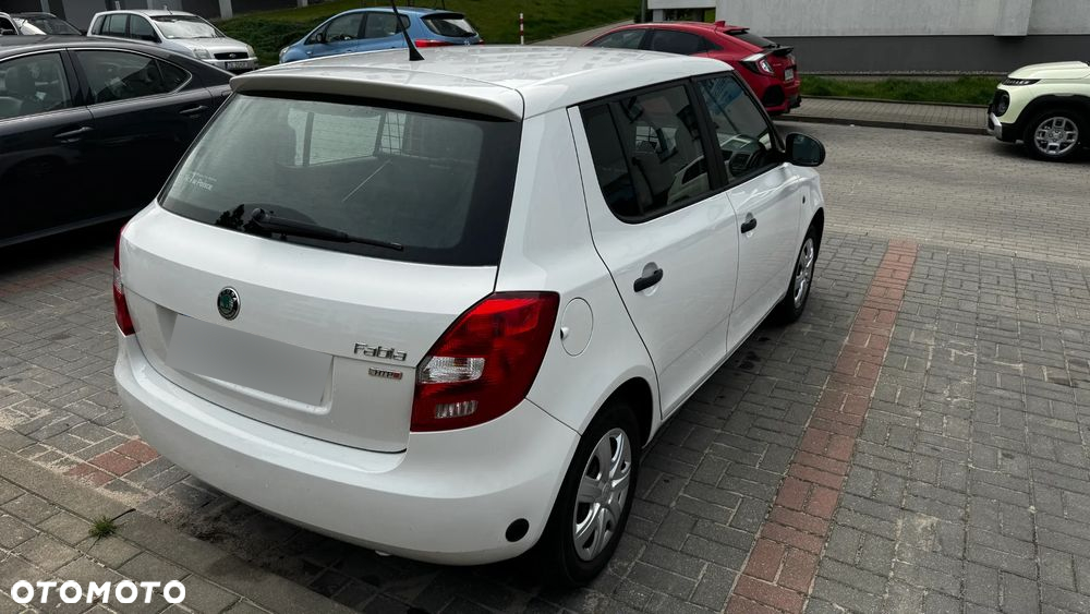 Skoda Fabia - 4