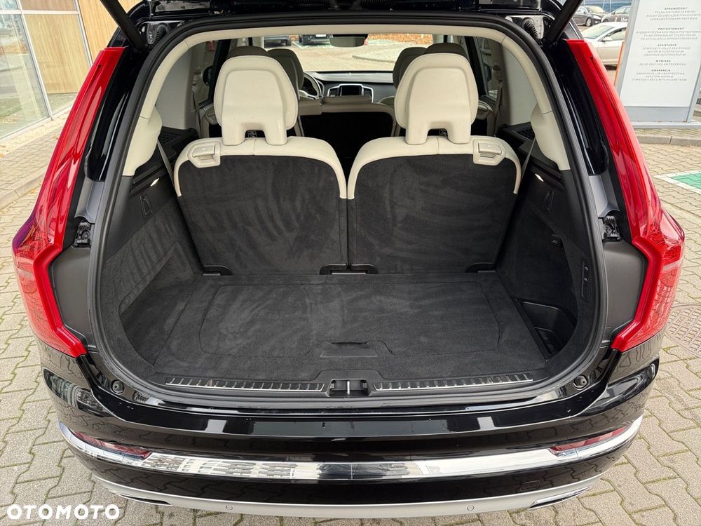 Volvo XC 90 - 31