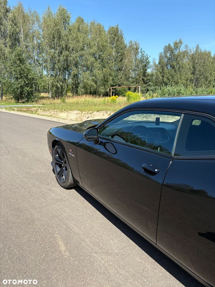 Dodge Challenger 5.7 R/T - 4