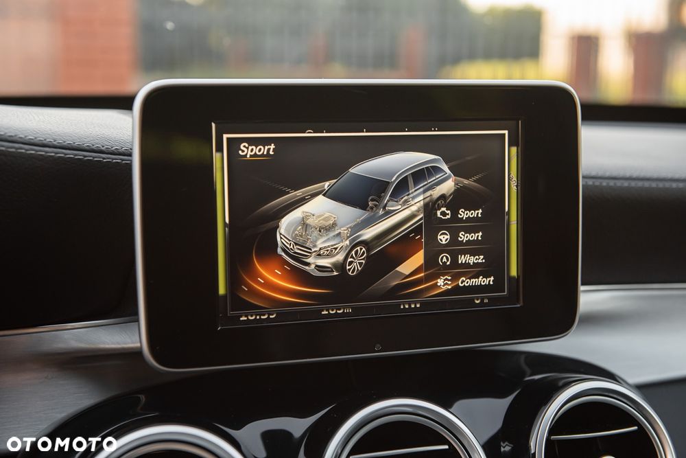 Mercedes-Benz Klasa C 250 (BlueTEC) d 7G-TRONIC AMG Line - 33