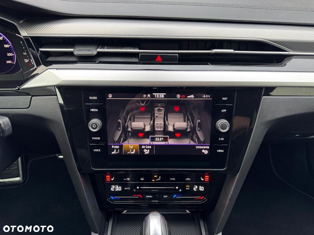 Volkswagen Arteon 2.0 TDI R-Line DSG - 26