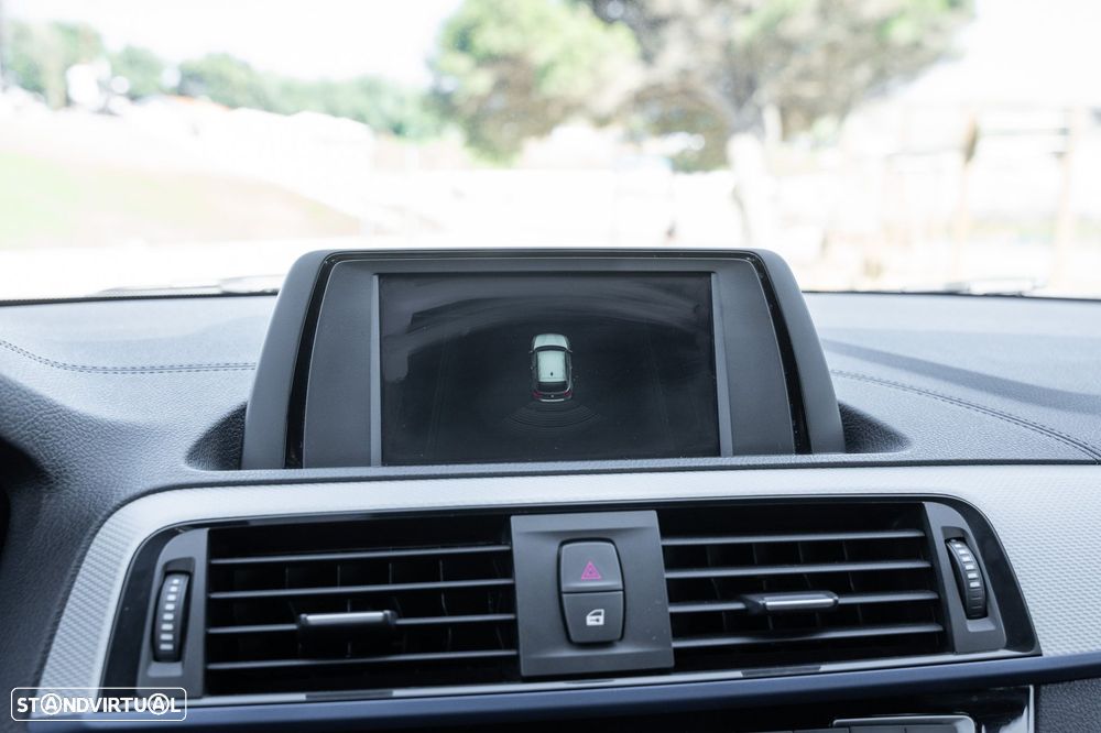 BMW 116 d Pack M Auto - 27