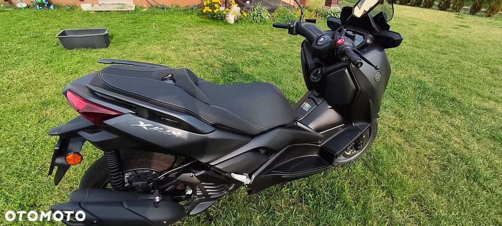 Yamaha X-max - 4