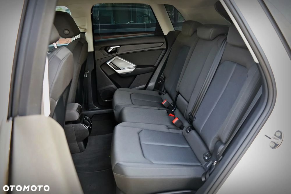 Audi Q3 35 TFSI S tronic - 20