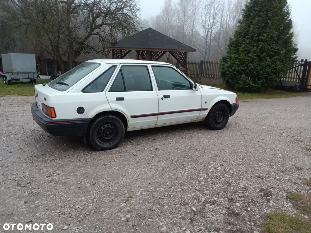 Ford Escort 1.8 D CL - 5