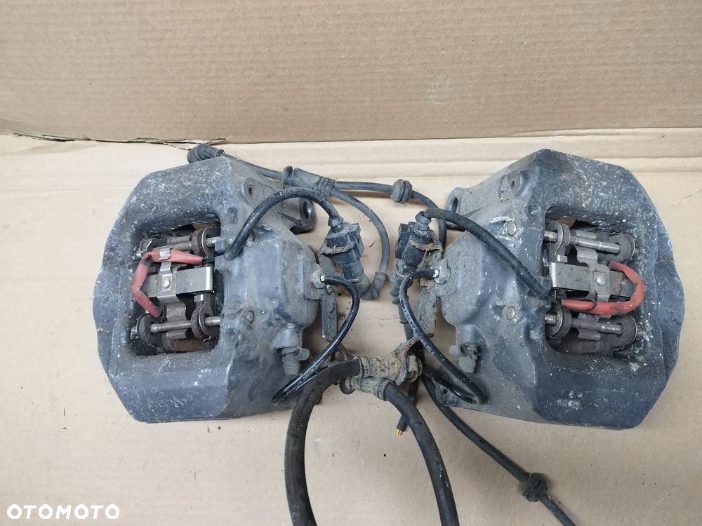 VW TOUAREG 7L 02- ZACISK HAMULCOWY LEWY TYŁ PRAWY TYŁ BREMBO - 1