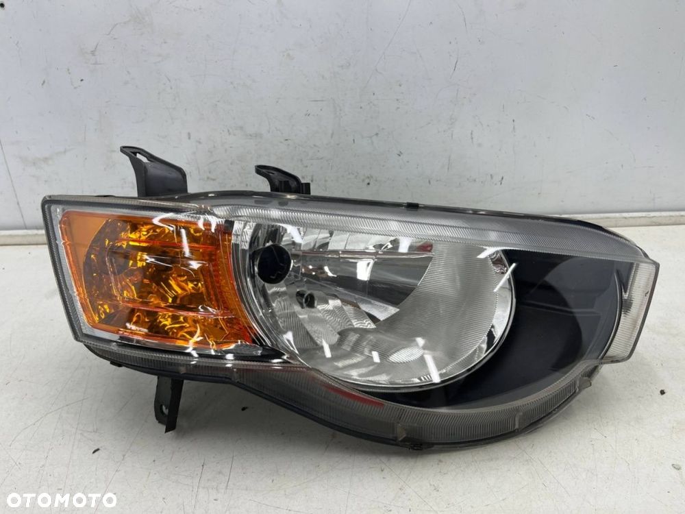 Lampa reflektor Mitsubishi Colt 6 VI Z30 LIFT 08-12r. PRAWA przednia ORYGINALNA prawy przód EUROPA - 1