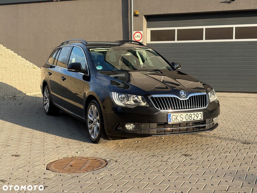 Skoda Superb 2.0 TDI Green tec DSG Elegance - 20