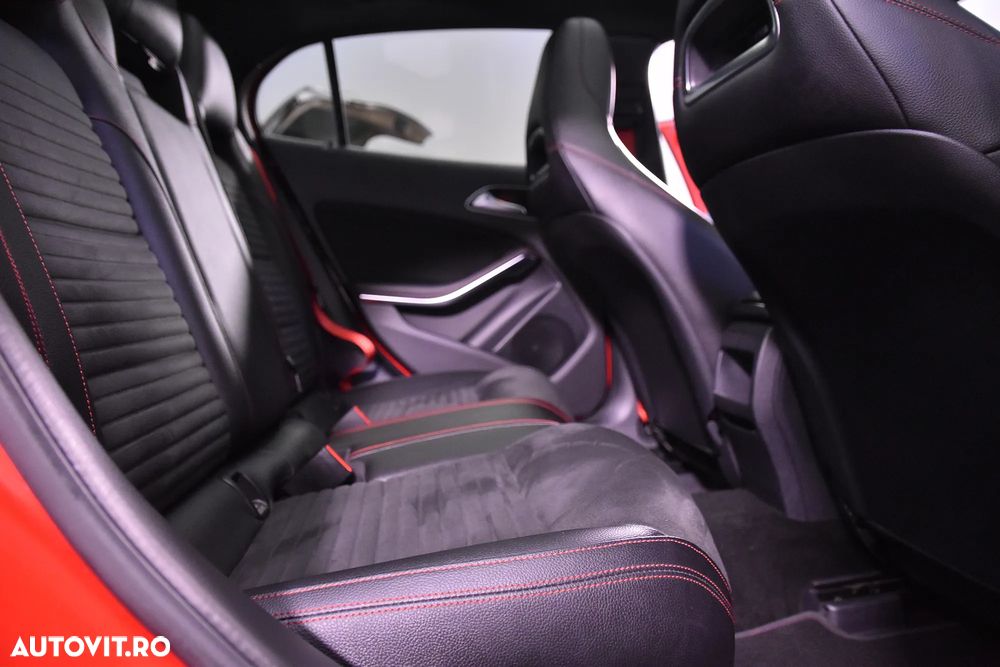 Mercedes-Benz GLA 45 AMG 4MATIC Aut. - 12